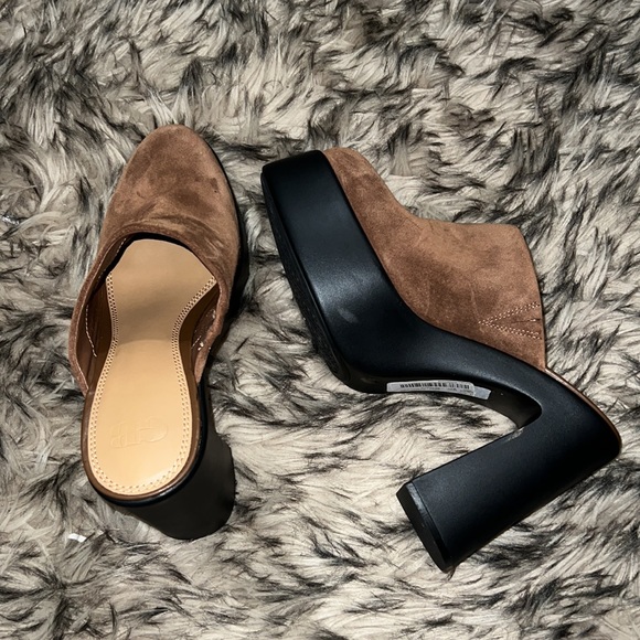 ~SOLD~ - Picture 5 of 8